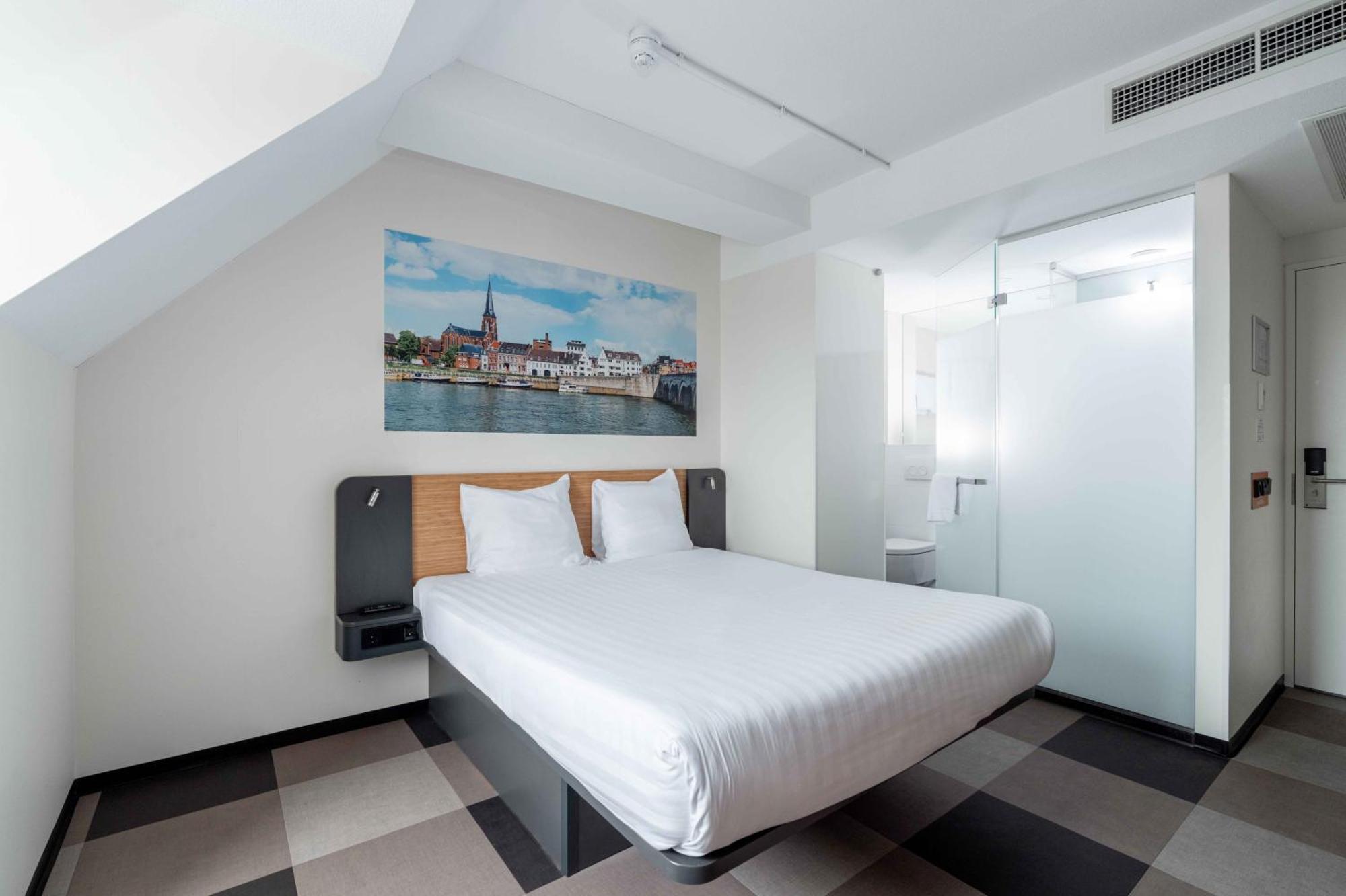 Easyhotel Maastricht City Centre Ngoại thất bức ảnh