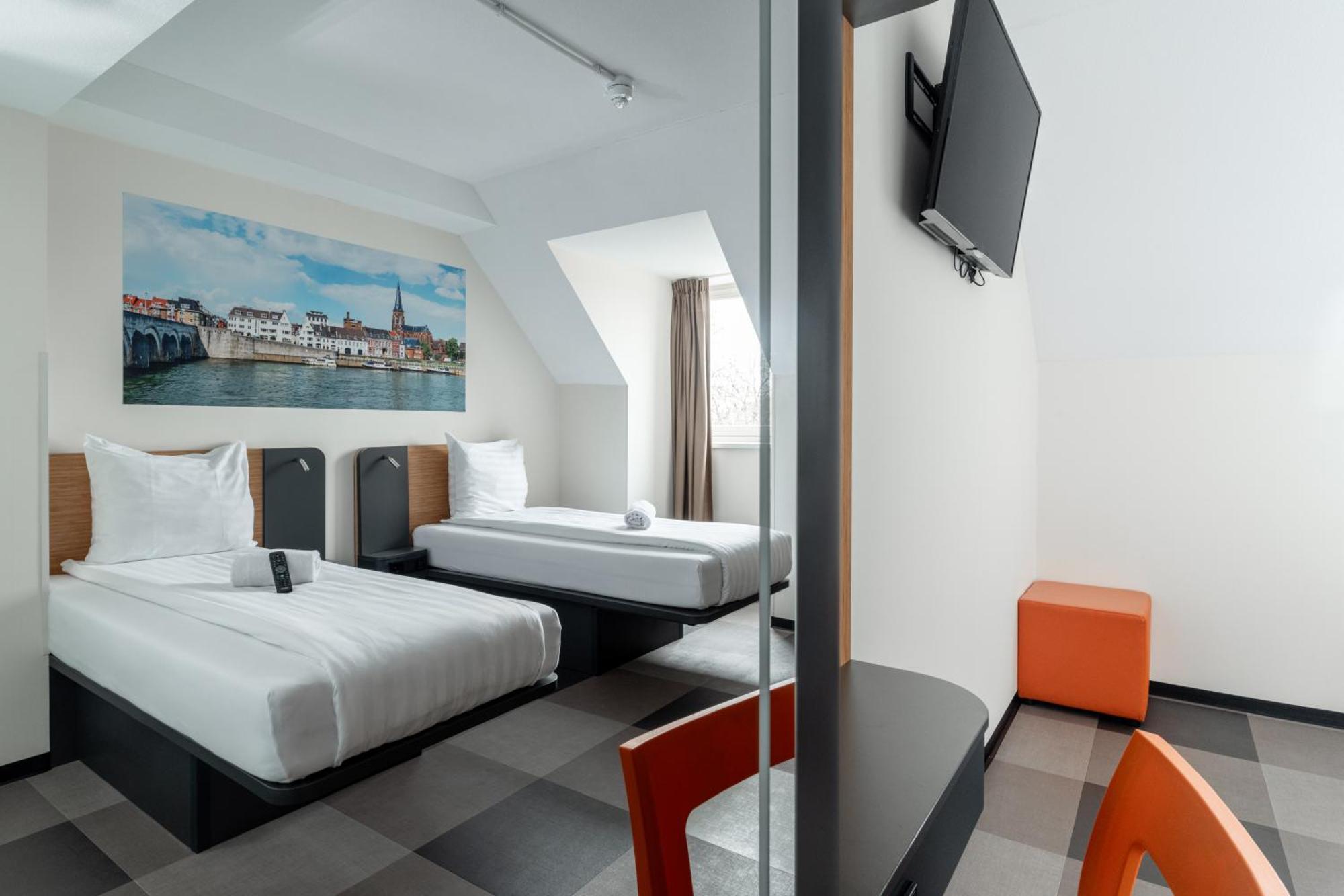Easyhotel Maastricht City Centre Ngoại thất bức ảnh