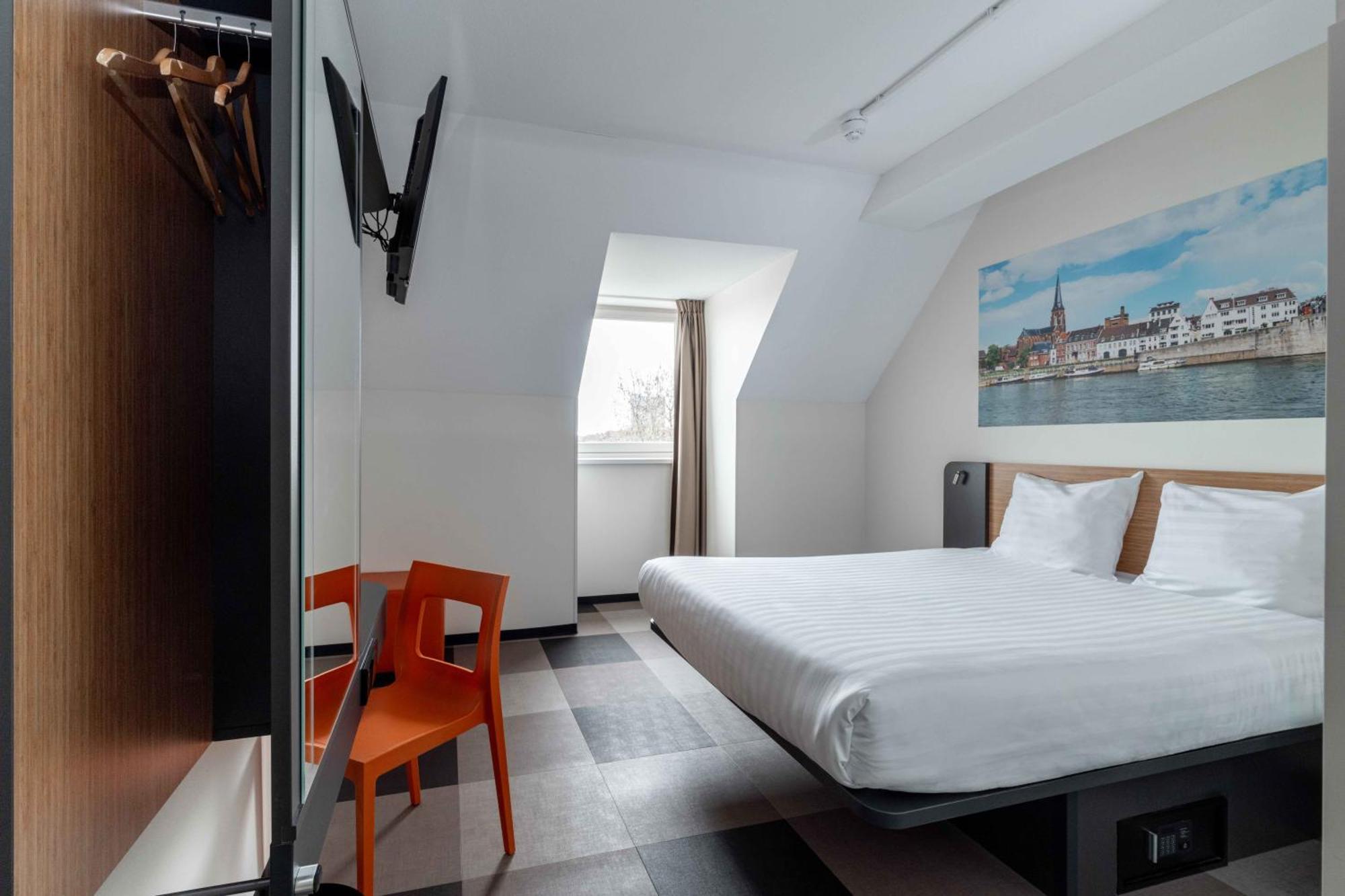 Easyhotel Maastricht City Centre Ngoại thất bức ảnh